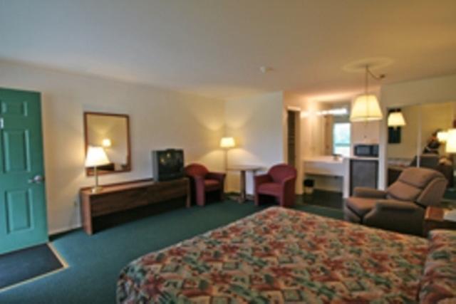 Hotel Lake Anna Glenora Cameră foto